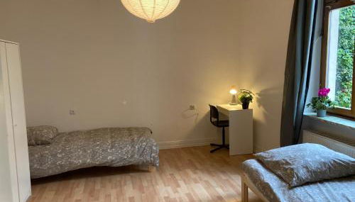 Cosy, new furniture, 10min walk to train station - Foto 5