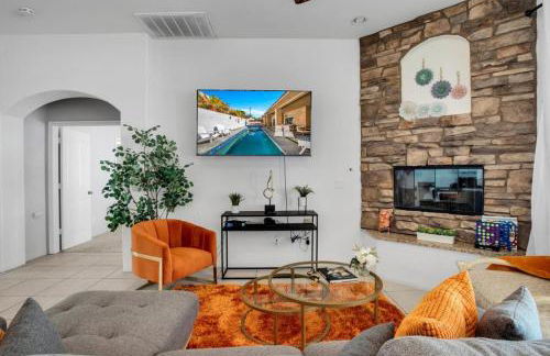 The Desert Gem Pool Spa Gated Home - Photo 16