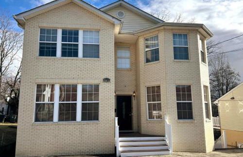 25 - Luxury 3 BR 1 and half Baths, Lower Level Unit, and Nonsmoking - Foto 1