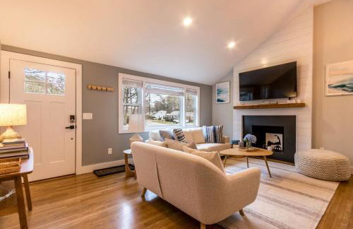 Cape Diem- Home in West Hyannisport - Photo 16