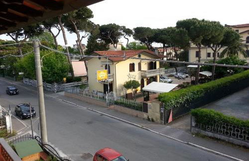 Attico in Villa Fresco vista Mare 2 matr 2 bagni 8 posti letto - Foto 11