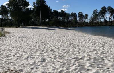 Chalet 18 tout confort pour un séjour dans domaine avec Piscine et en bordure Lac avec plage artificielle - Foto 22