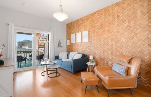 Jennifer's Chic Downtown City Views Private Deck - Foto 10