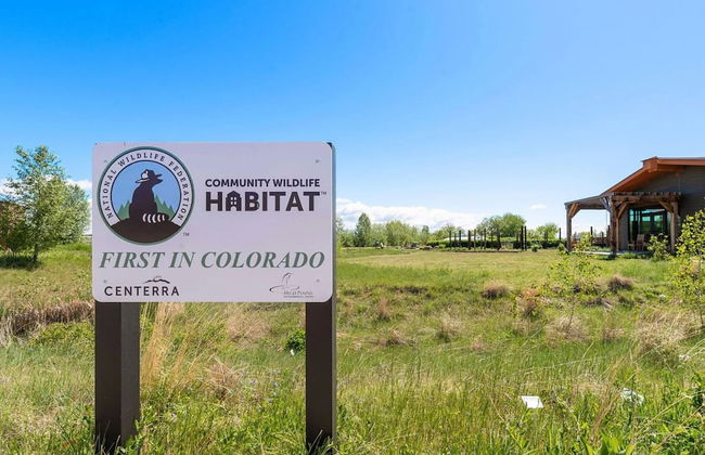 New Build W/ Great Backyard & Lake Access! - Foto 48