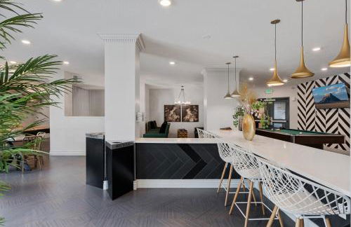 Modern 1BR w Parking, Near Temple Square & Delta Center - Foto 38