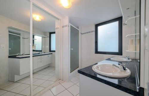 VILLE ET VOLCANS - Maison 9 couchages avec garage et extérieur - Foto 17