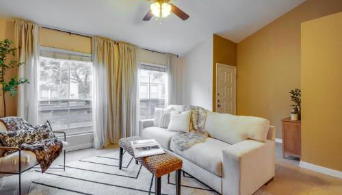 College Station Gem with Pool Access Near University - Foto 4