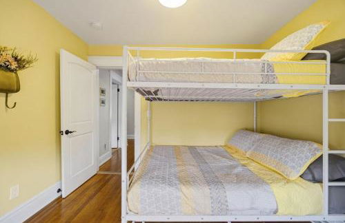 14 Guest, 9 Bed, Family Getaway- 30 min from NYC - Foto 26