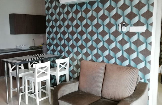 Lawang Suite 1 Bedroom Corner Apartment - Photo 15