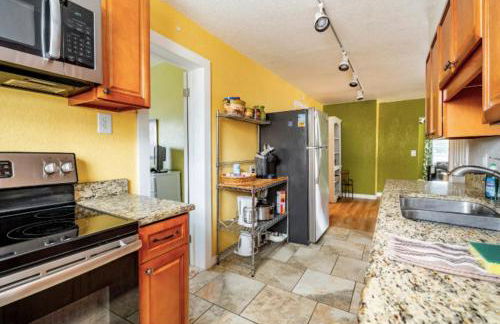 3-Bed Bungalow walk to Historic Downtown Sanford - Foto 14