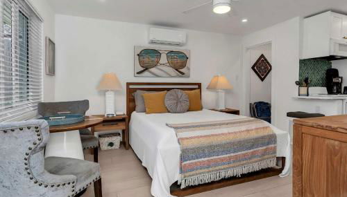 Charming Studio w Pool One Mile to Beach Pets Welcome - Foto 5