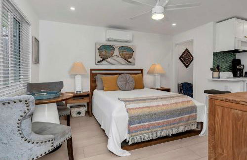 Charming Studio w Pool One Mile to Beach Pets Welcome - Foto 5