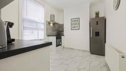 Station Side Sanctuary - 2BR Central Brighton Stay - Foto 5