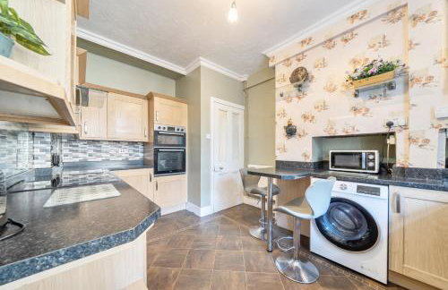 4Br Stunning Sea View Escape-near Snowdonia & Coastal Trails - Foto 43