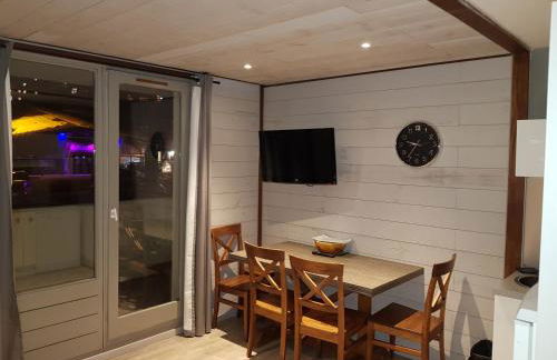 Appart 4/5 pers résidence 4* des Bergers pieds des pistes - Foto 5