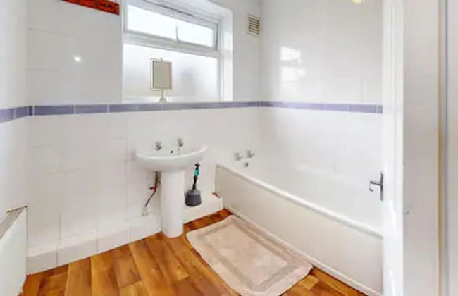 Beautiful 2-bed Apartment in Stanford-le-hope - Foto 10