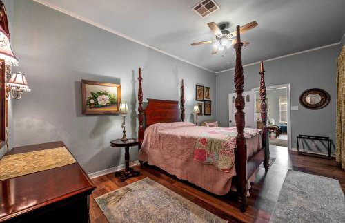 Entire Home! Fantastic Kitchen! 3 Full Baths - Foto 18