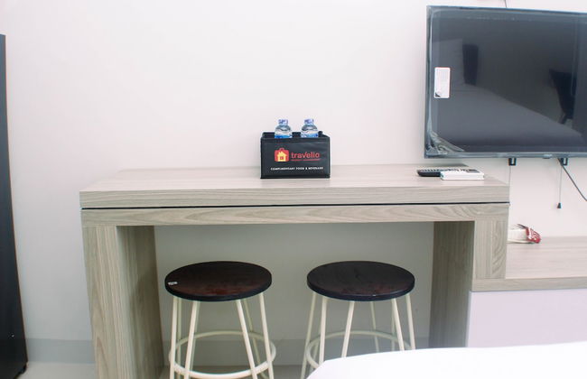 Homey And Minimalist Studio At Vasanta Innopark Apartment - Photo 13