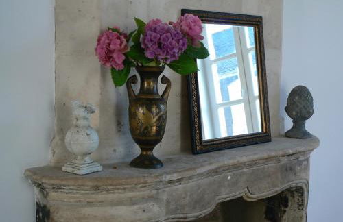 Petite Maison Romantique au calme, Cœur Historique, vue Ville et Jardin - Foto 10