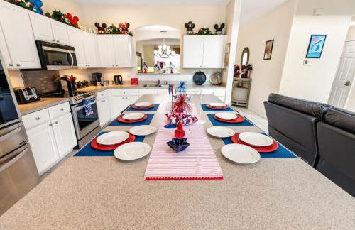 Family Friendly Emerald Island Resort Vacation Home with Private Pool and Spa Near Disney - Foto 16