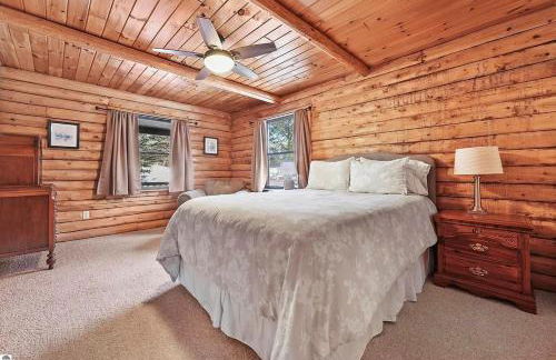 The Hillside Hideaway at Crystal Lake - Great Spa! - Foto 33