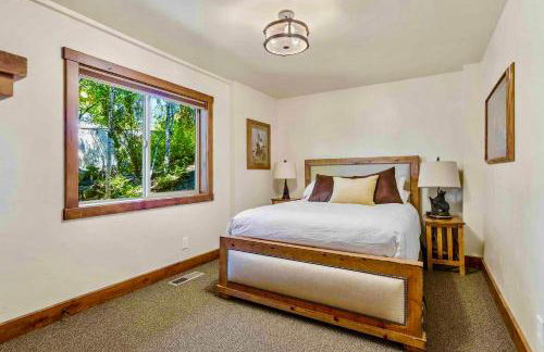 LX33 Lake Tahoe Villa with Gameroom Hot tub Sauna - Foto 19