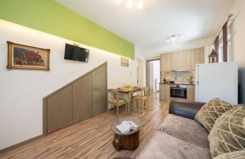 Orchid Garden Apartment - Photo 14