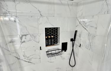 Calm 4BR-3BA 10 min DT Airport by LSP Homes - Foto 39