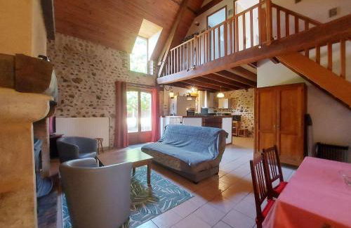 Gîte chaleureux dans un ancien corps de ferme avec wifi, cheminée et grand jardin à Châteaudun - FR-1-581-71 - Foto 15