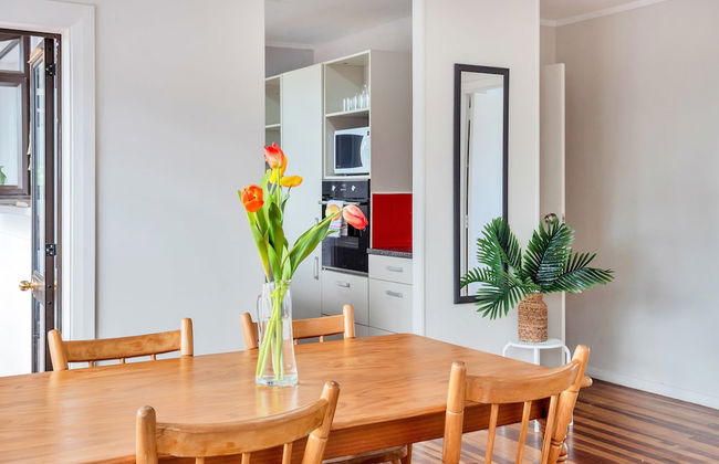 Kiwi Holiday Home near Airport - Photo 25