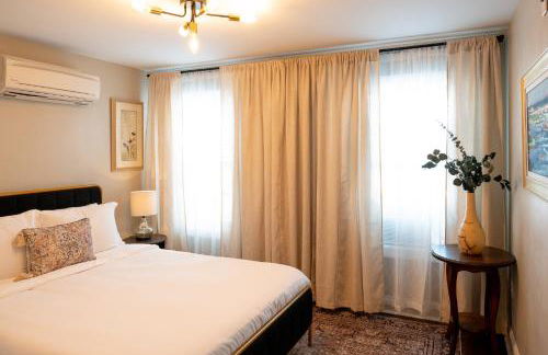 Luxury Federal Hill Home with Rooftop & 4 Parking Spots - Foto 39