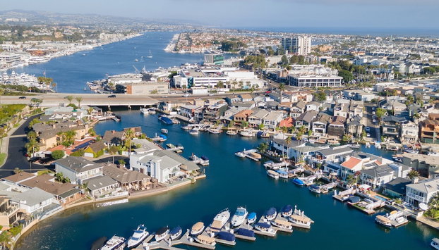 Canalfront Charmer by Avantstay Waterfront w Private Dock Hot Tub - Foto 4, Habitación