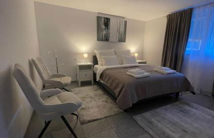 Ein Traum am Waldrand - Foto 1