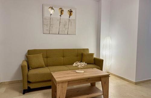 Modern Apt by Beach & Old Town with pool - Foto 7