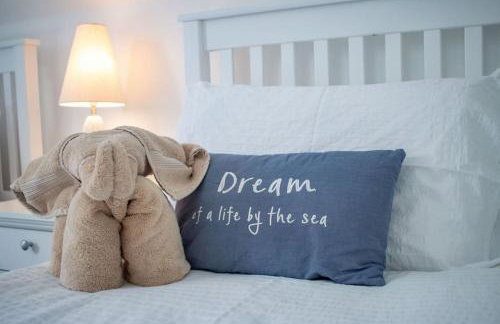 Stunning cottage with hot tub - Photo 19