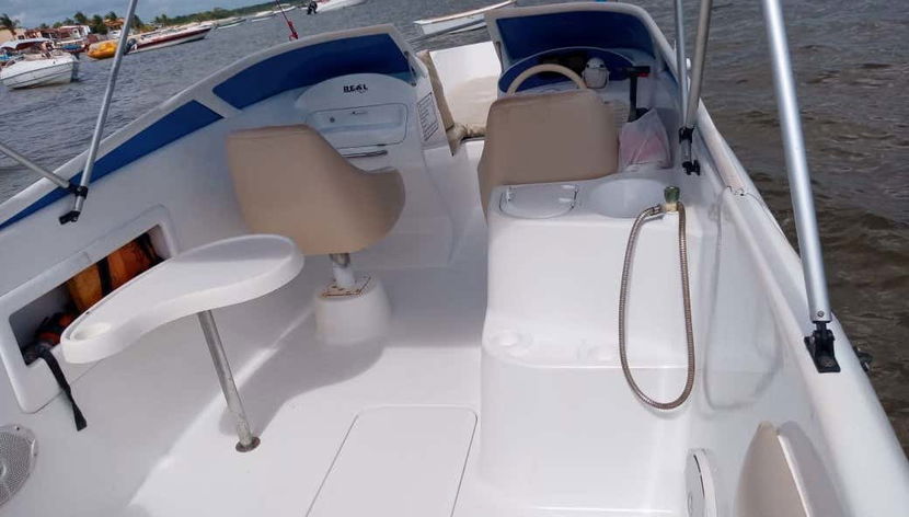 Interno dell'imbarcazione