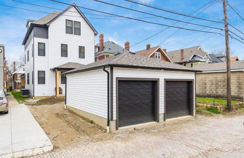 Luxury Escape 4BR 3 bath Oasis in Historic Old Town - Foto 49