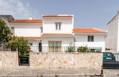 Nazare with Garden and Barbecue - Photo 35