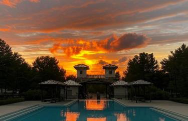 Watch Hill Manor Bourbon Commons - Foto 2