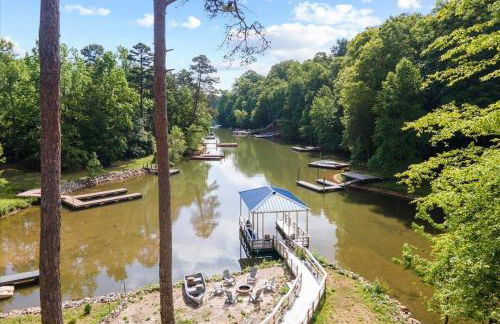 Lake Norman Home Lake Access with Heated Pool & Hot Tub - Foto 53