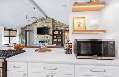 Hot Tub Pool + Firepit + Gameroom ~ Guesthouse - Foto 64