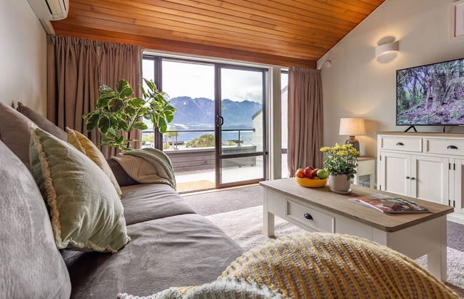 Spacious Lake View Alpine Townhouse Walk TO Town - Foto 23