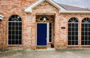 The Blue Door Oasis 4BR 2 BATH with 6 Beds Frisco with Arcade, Games, Office - Foto 54