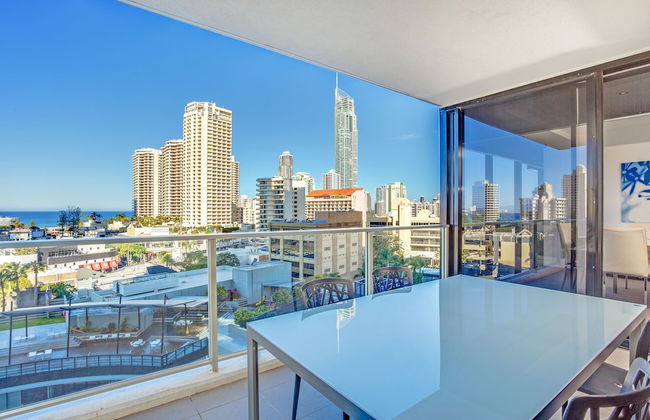 Mantra Circle on Cavill - Photo 60