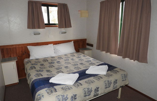 Victoria Lake Holiday Park - Photo 2