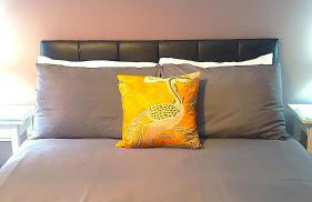 Modern 1 Bedroom Apartment Free Parking WiFi Near City Centre - Photo 18