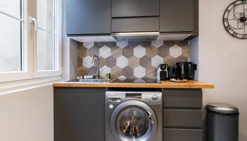 Chic 2-room apartment in the heart of Parisian luxury - Foto 2, stove, toaster
