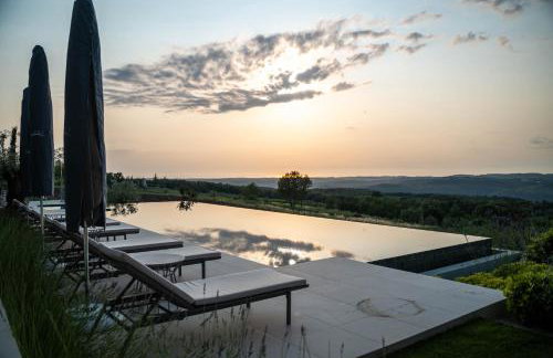 Amazing Villa ALMA Infinity POOL, PADEL Court, Jacuzzi - Foto 57