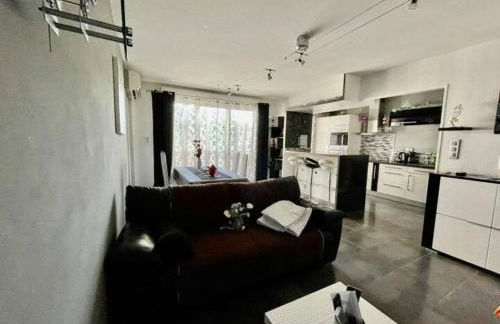 « Le lumineux » proche tramway/centre Montpellier - Photo 50