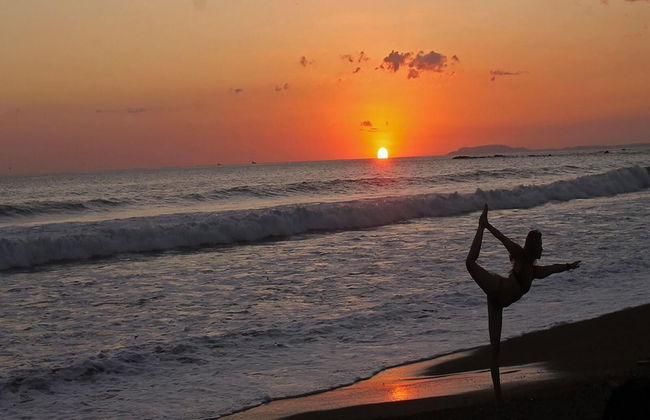 Luxe! Impressively designed 2nd-floor unit in Coco done in red and orange hues - Photo 41